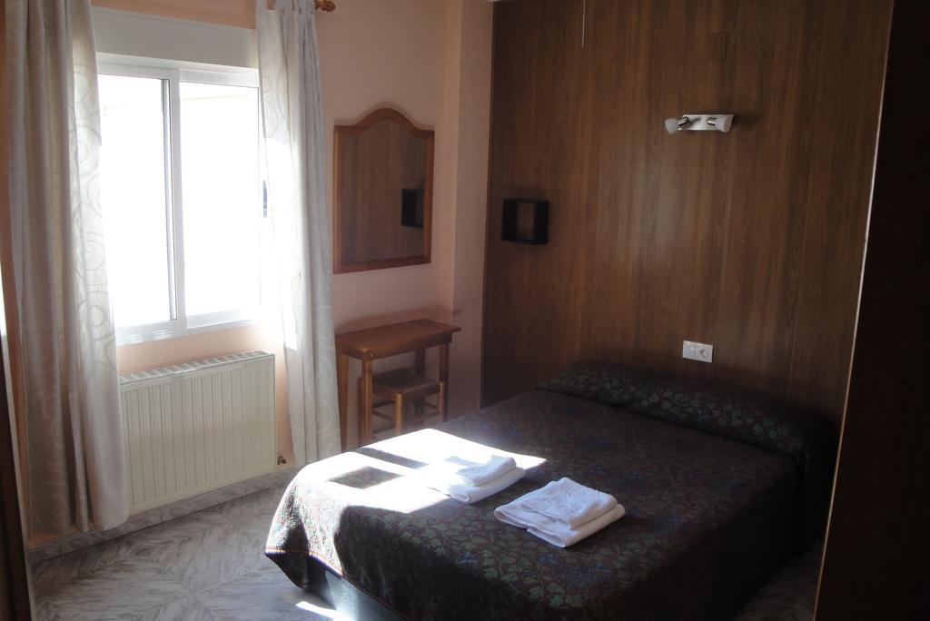 Hostal Cristina Denia Kültér fotó