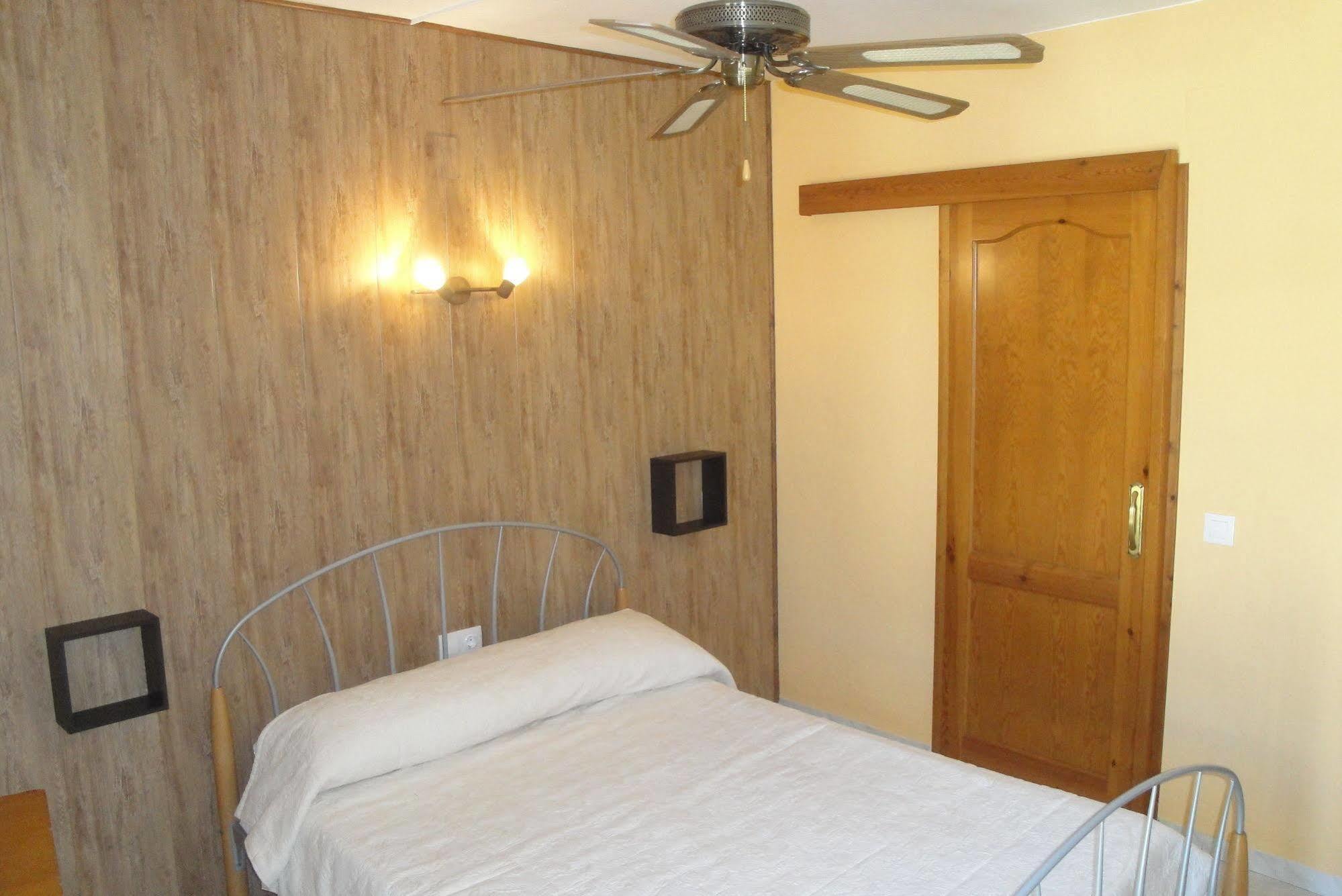 Hostal Cristina Denia Kültér fotó